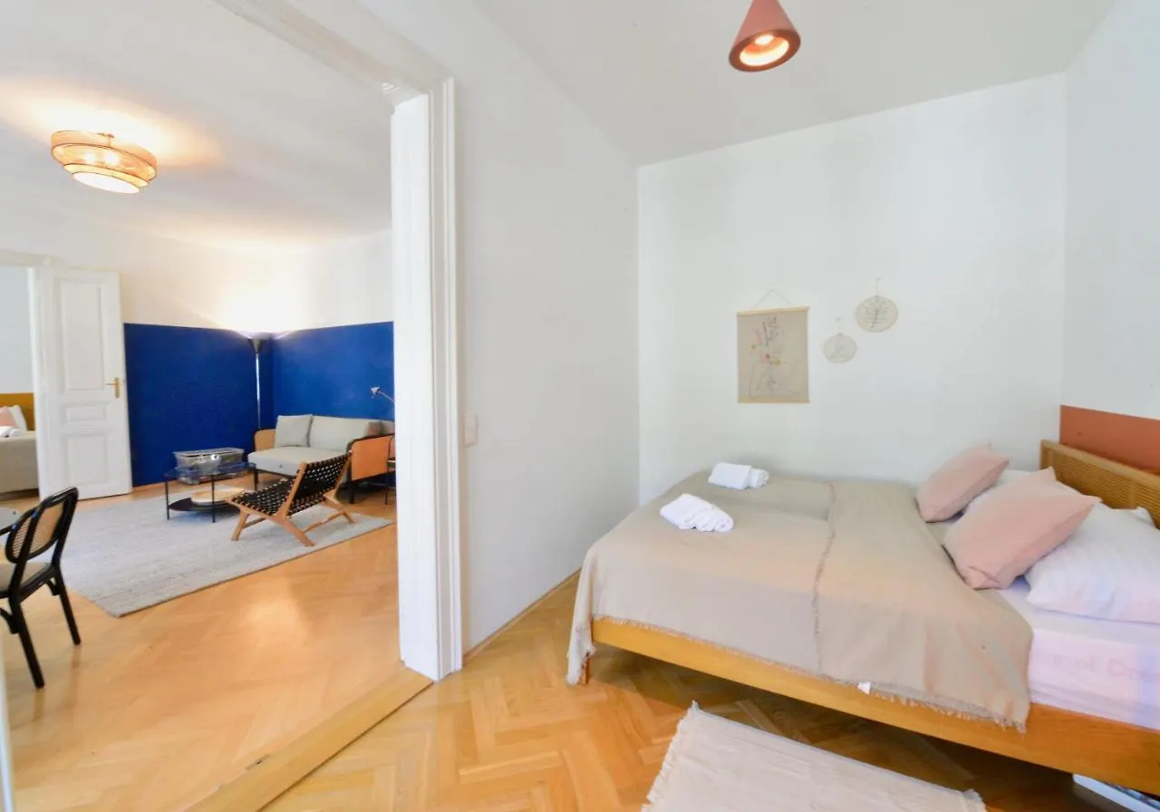 Beautiful Flat Next To Karlskirche Wien