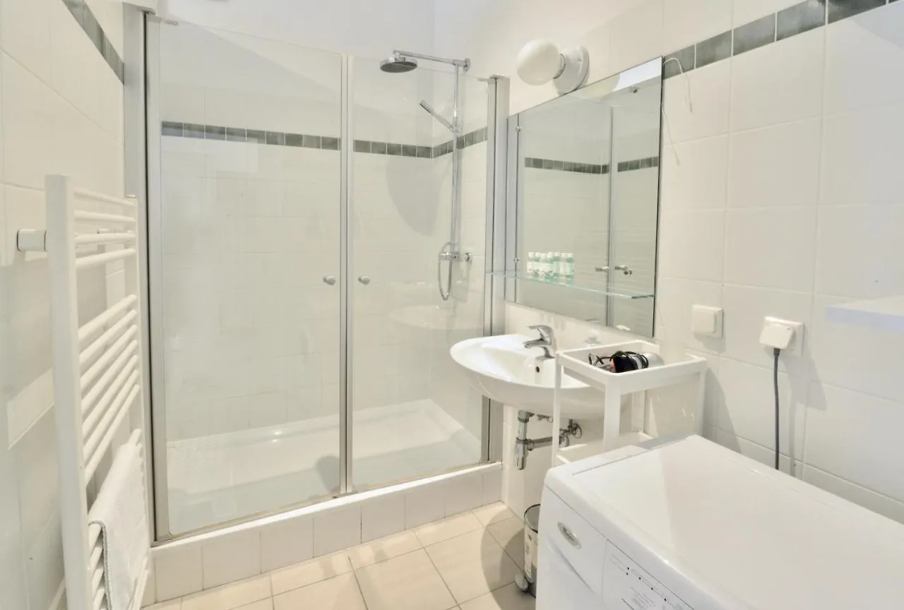 Beautiful Flat Next To Karlskirche Wien 0*,  Österrike
