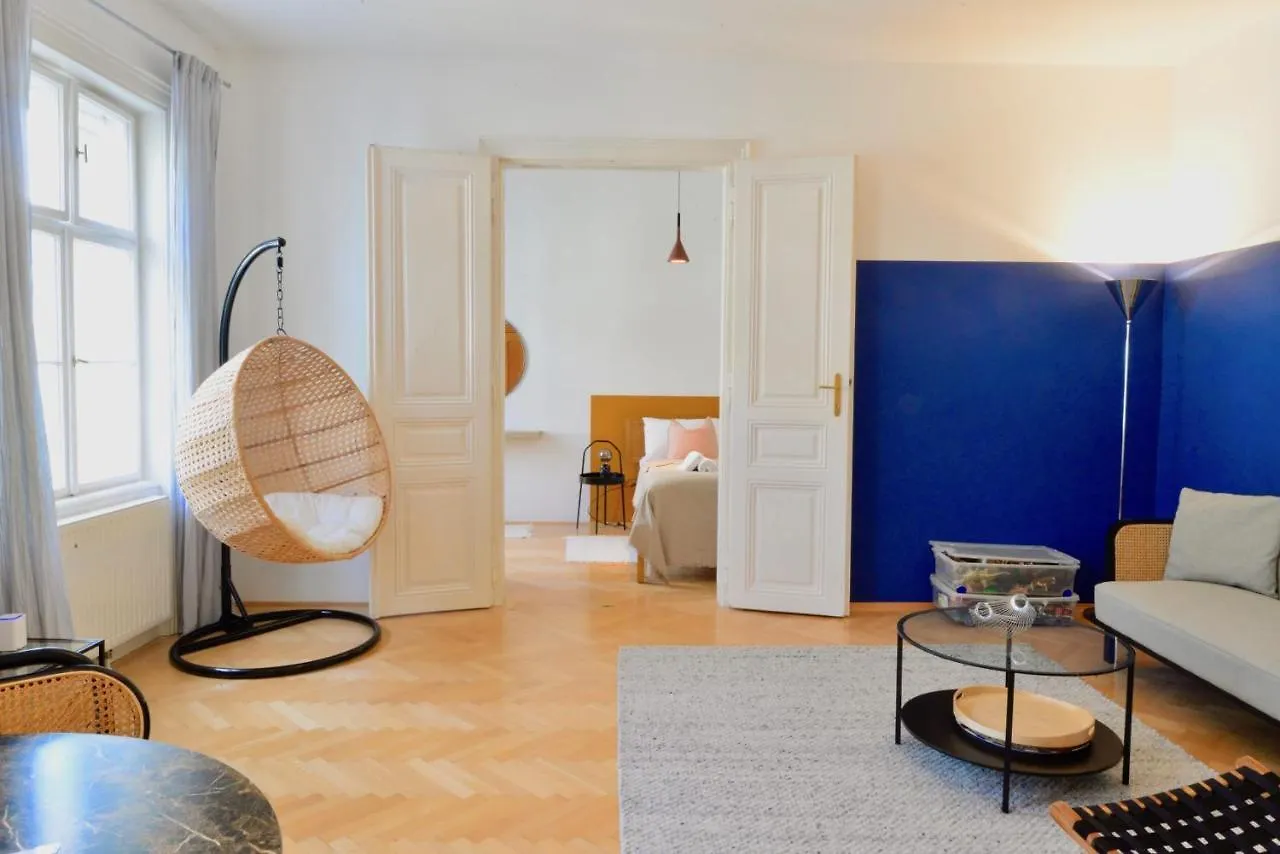 Beautiful Flat Next To Karlskirche Wien Lägenhet